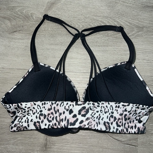 Victoria’s Secret bra - Picture 2 of 3